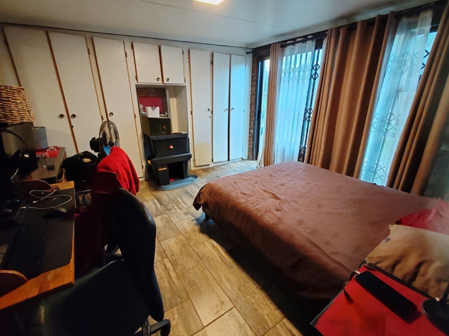 4 Bedroom Property for Sale in Dorandia Gauteng