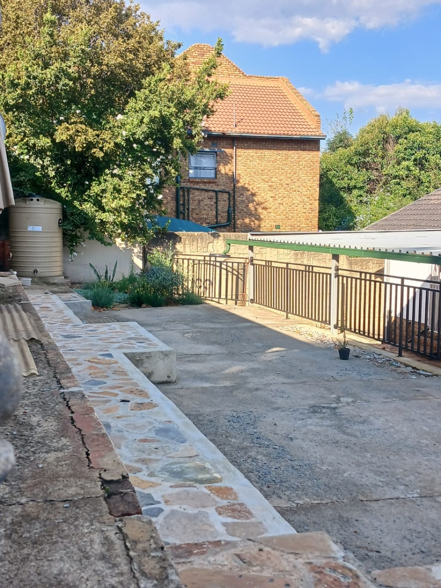To Let 3 Bedroom Property for Rent in Kibler Park Gauteng
