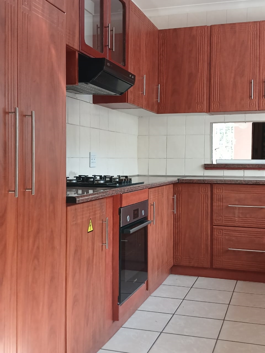 To Let 3 Bedroom Property for Rent in Kibler Park Gauteng