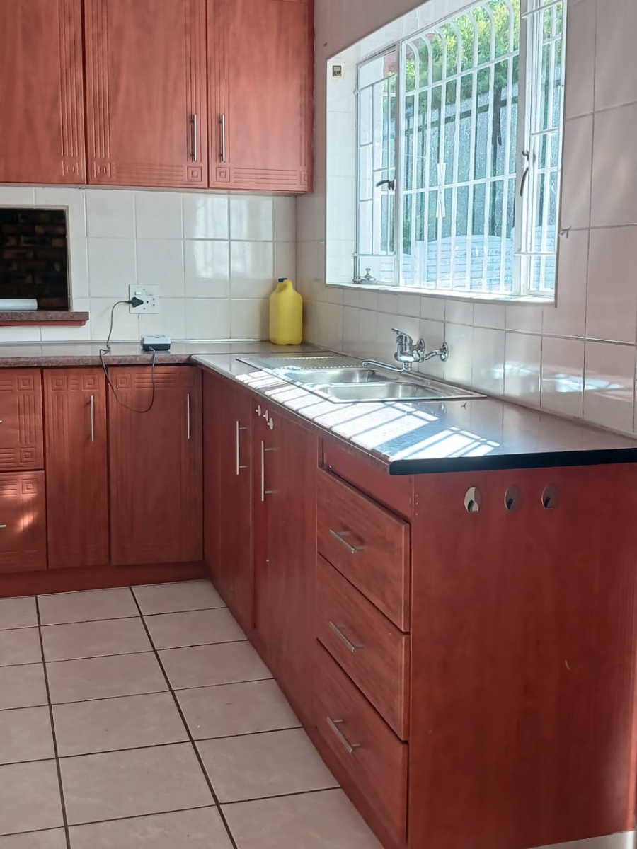 To Let 3 Bedroom Property for Rent in Kibler Park Gauteng