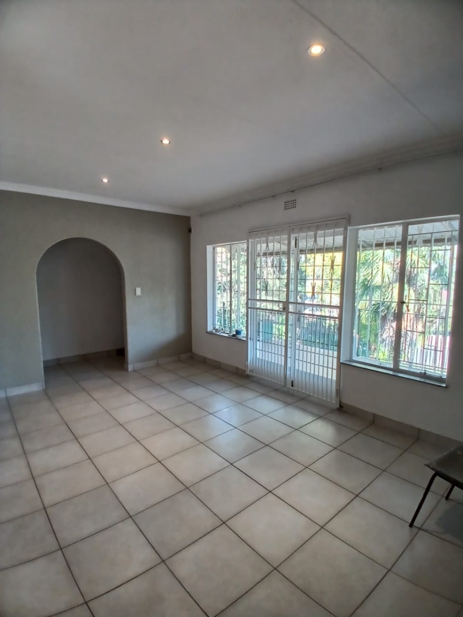 To Let 3 Bedroom Property for Rent in Kibler Park Gauteng