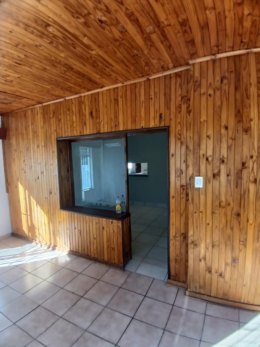 To Let 3 Bedroom Property for Rent in Kibler Park Gauteng