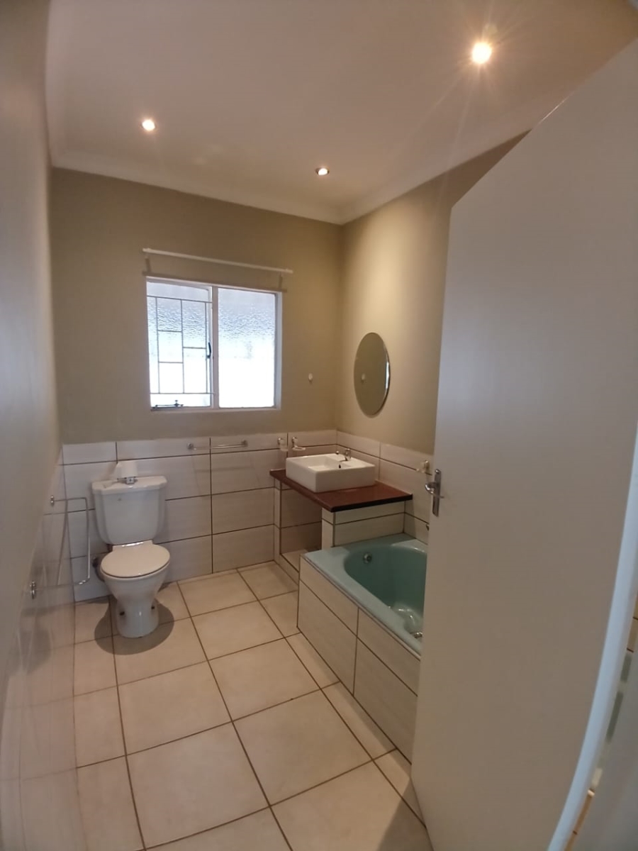 To Let 3 Bedroom Property for Rent in Kibler Park Gauteng