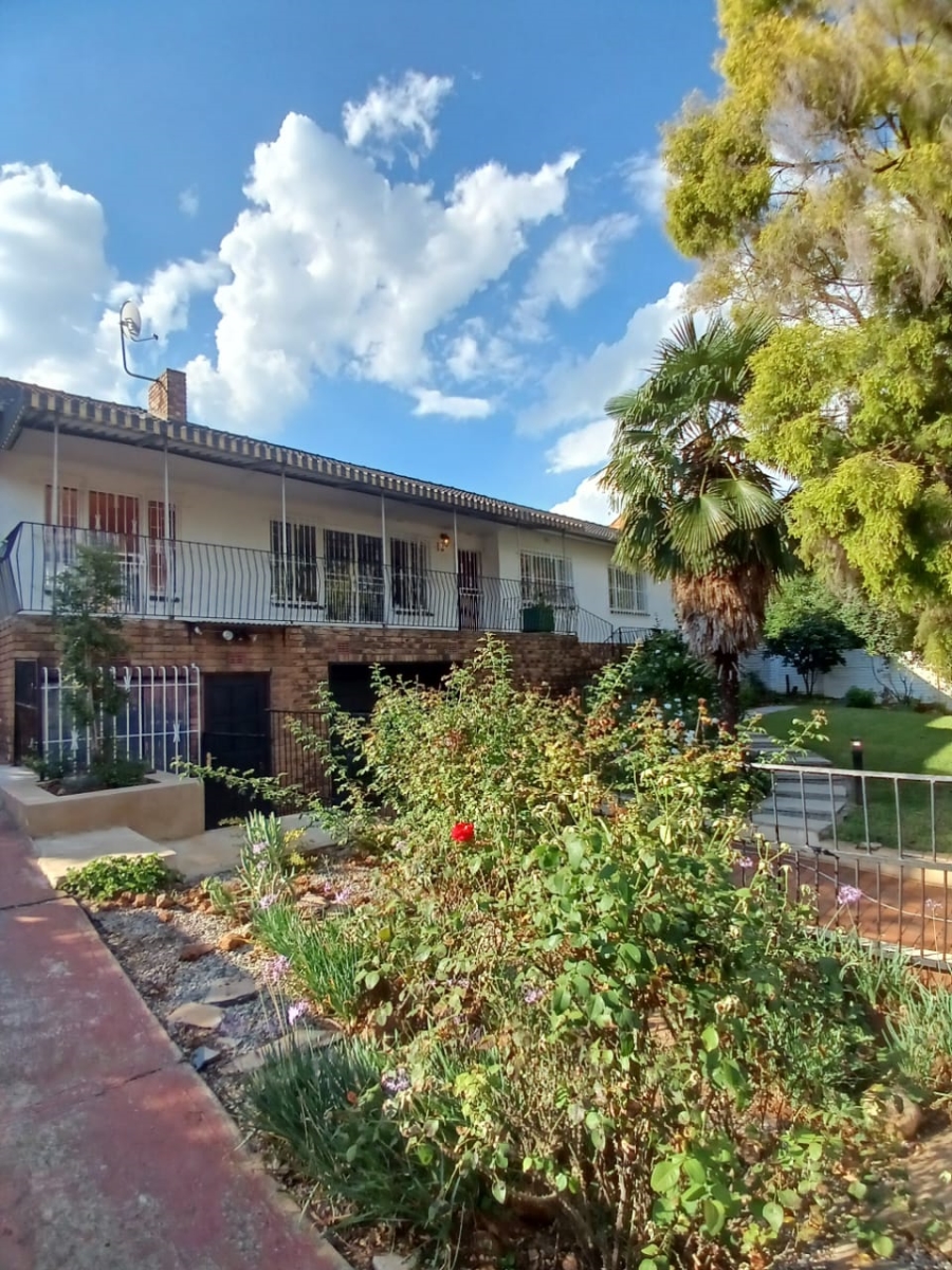 To Let 3 Bedroom Property for Rent in Kibler Park Gauteng