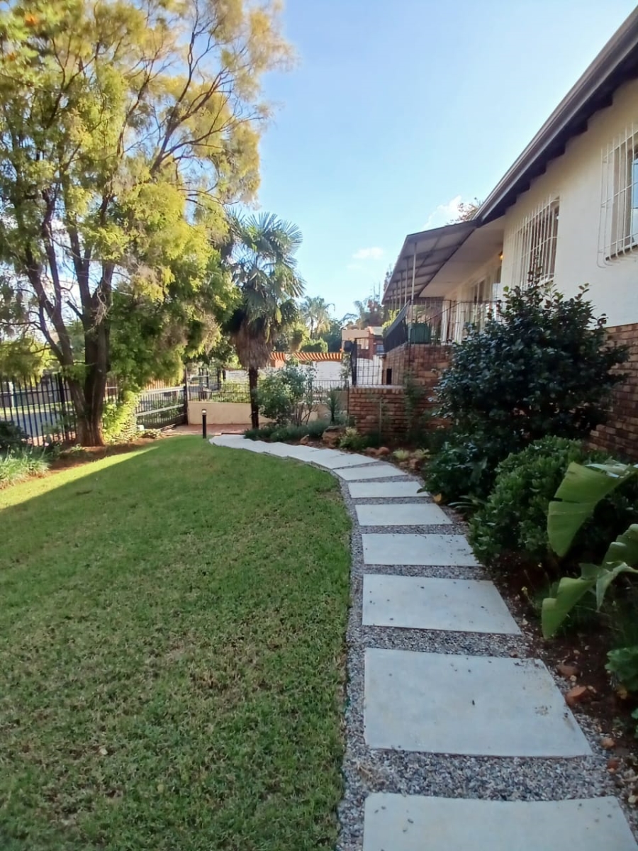 To Let 3 Bedroom Property for Rent in Kibler Park Gauteng