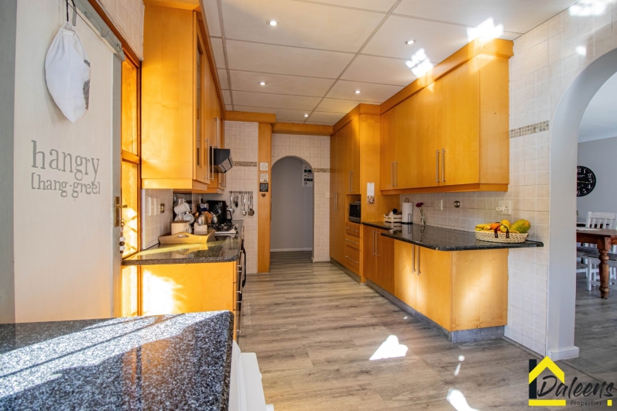 4 Bedroom Property for Sale in Ravenswood Gauteng