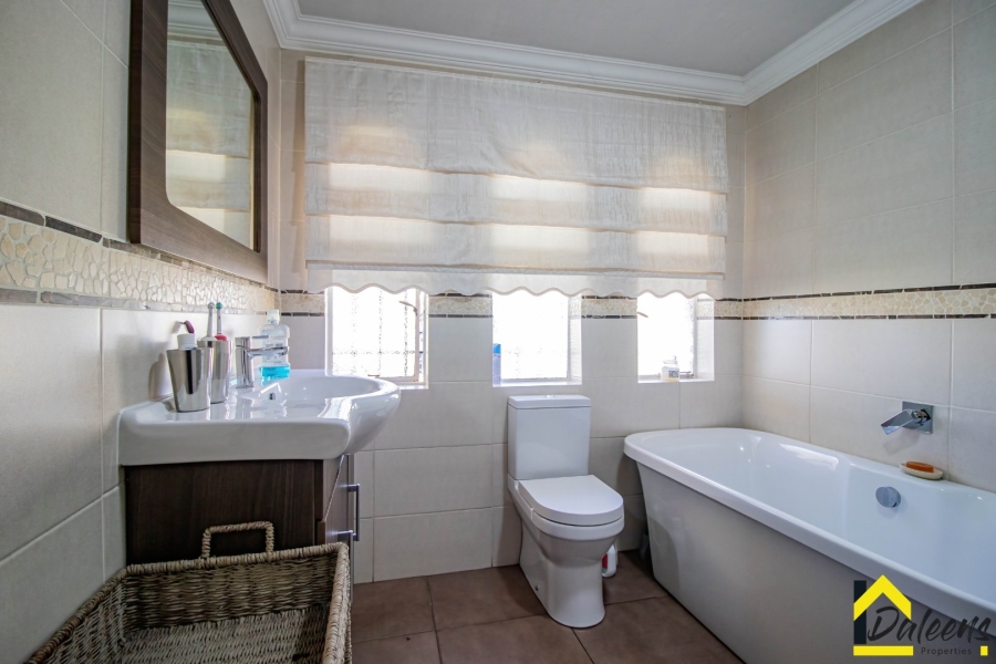 4 Bedroom Property for Sale in Ravenswood Gauteng