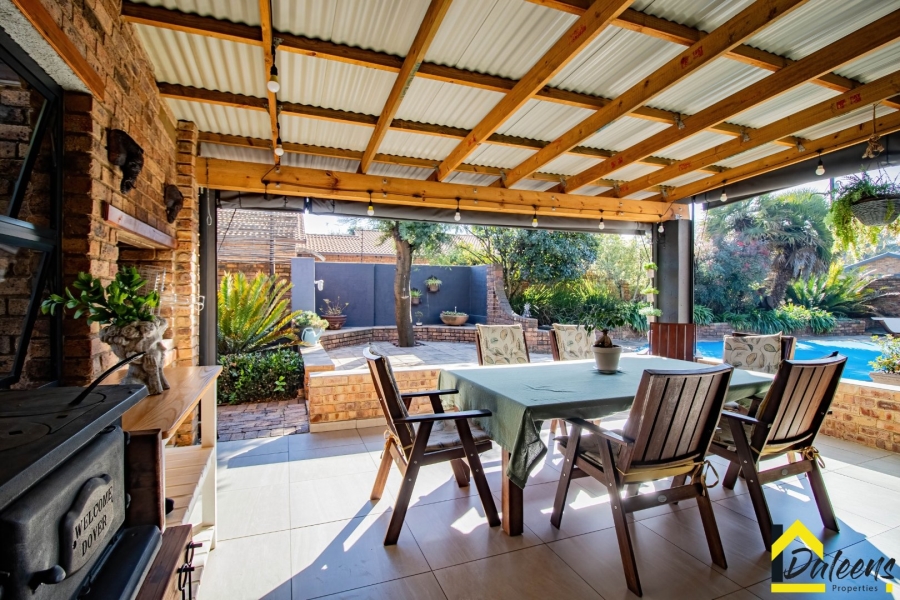 4 Bedroom Property for Sale in Ravenswood Gauteng