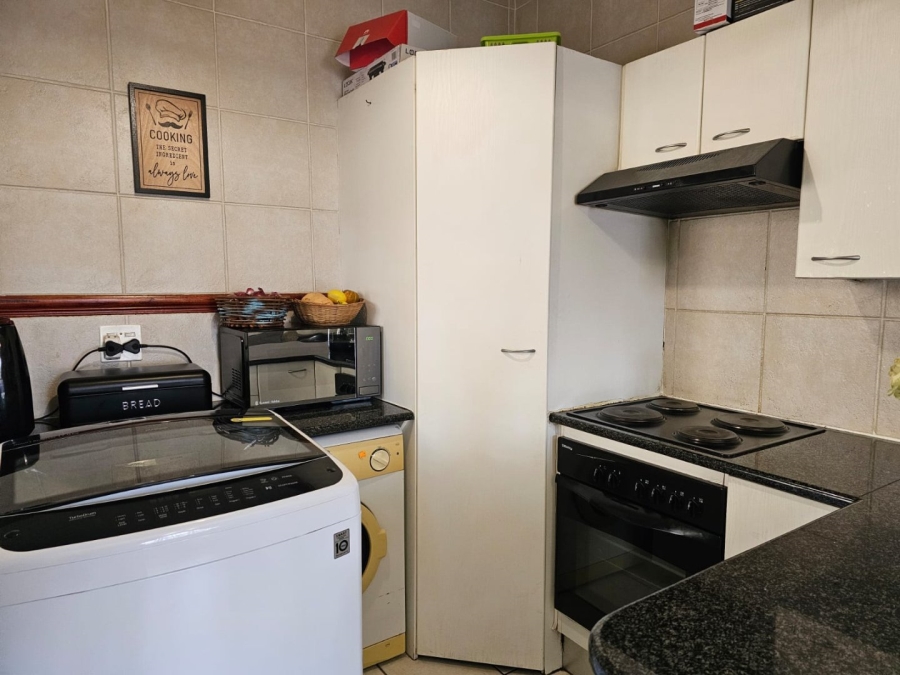 3 Bedroom Property for Sale in Olivedale Gauteng