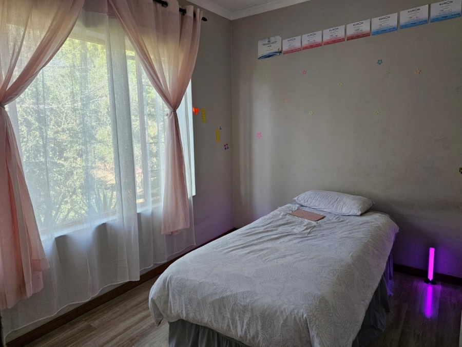 3 Bedroom Property for Sale in Olivedale Gauteng