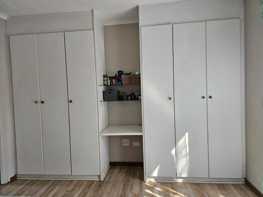 3 Bedroom Property for Sale in Olivedale Gauteng