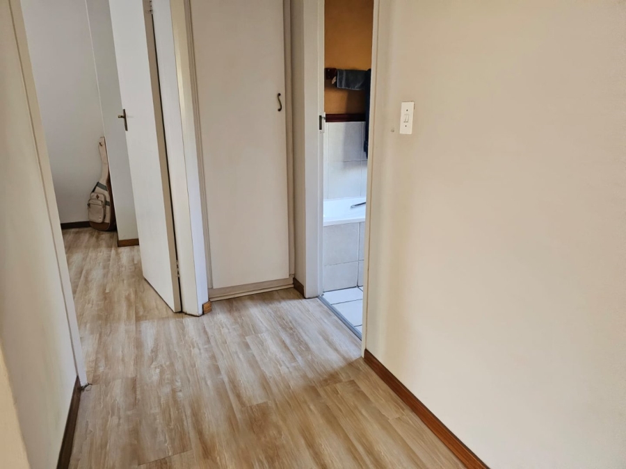 3 Bedroom Property for Sale in Olivedale Gauteng