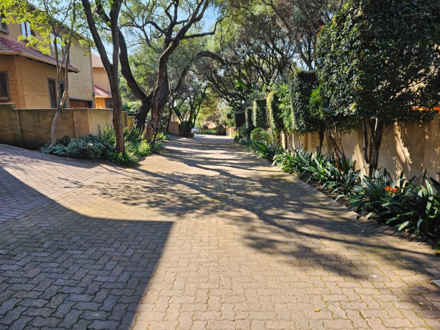 3 Bedroom Property for Sale in Olivedale Gauteng