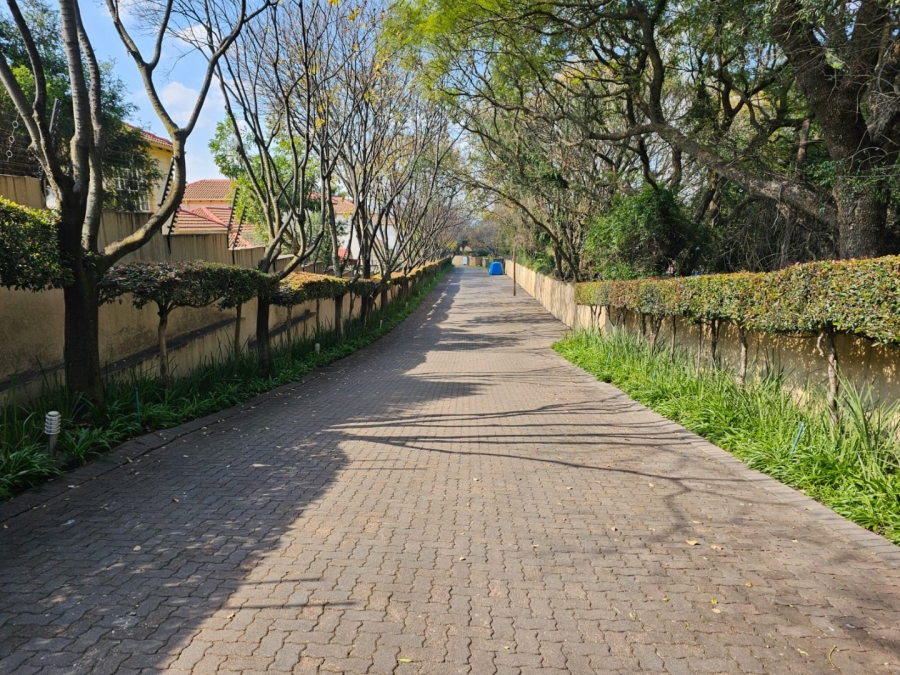 3 Bedroom Property for Sale in Olivedale Gauteng