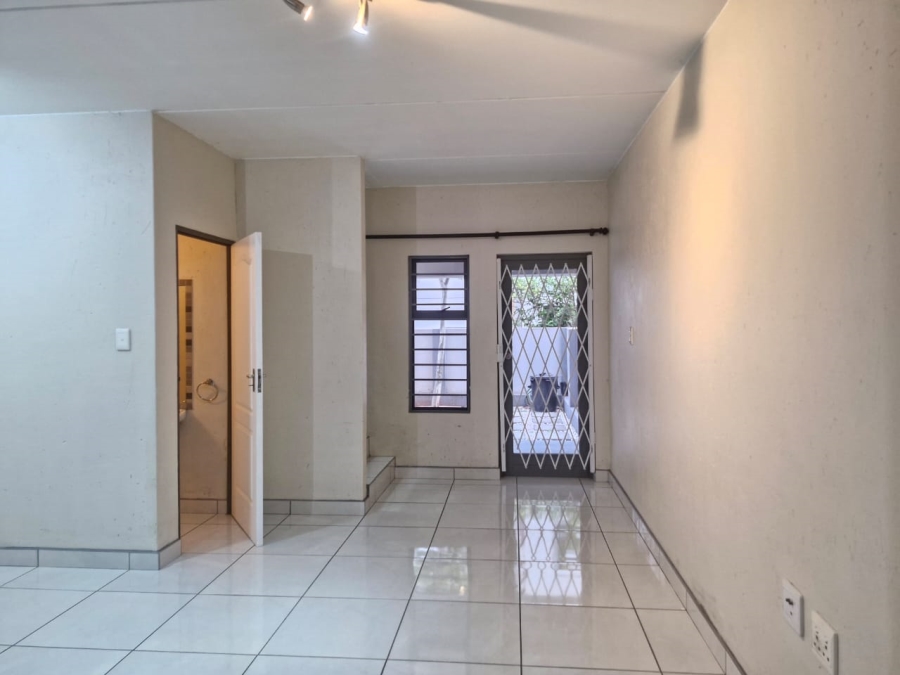 3 Bedroom Property for Sale in Ambott Gauteng