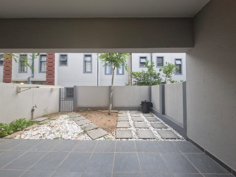 3 Bedroom Property for Sale in Ambott Gauteng