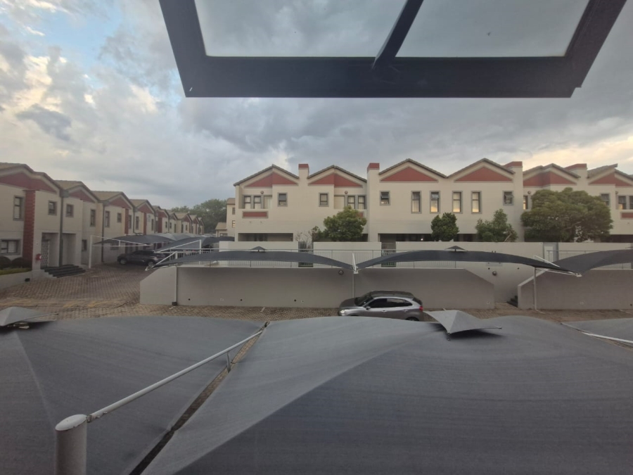 3 Bedroom Property for Sale in Ambott Gauteng
