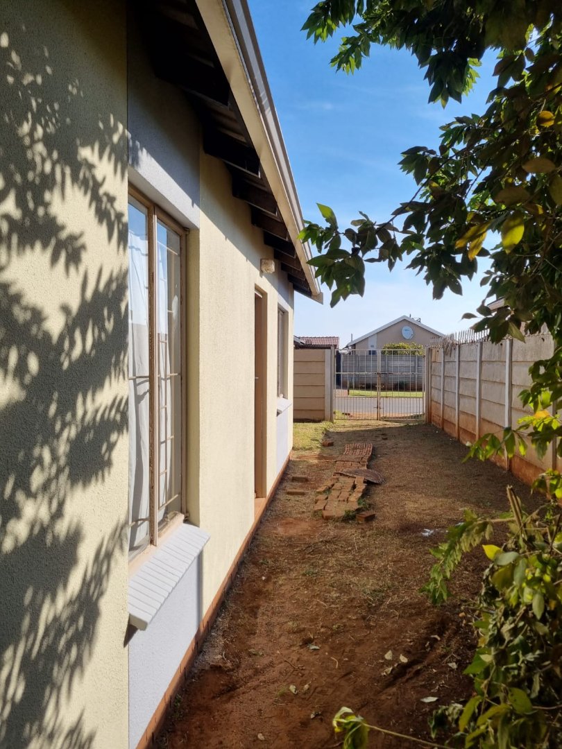  Bedroom Property for Sale in Sky City Gauteng