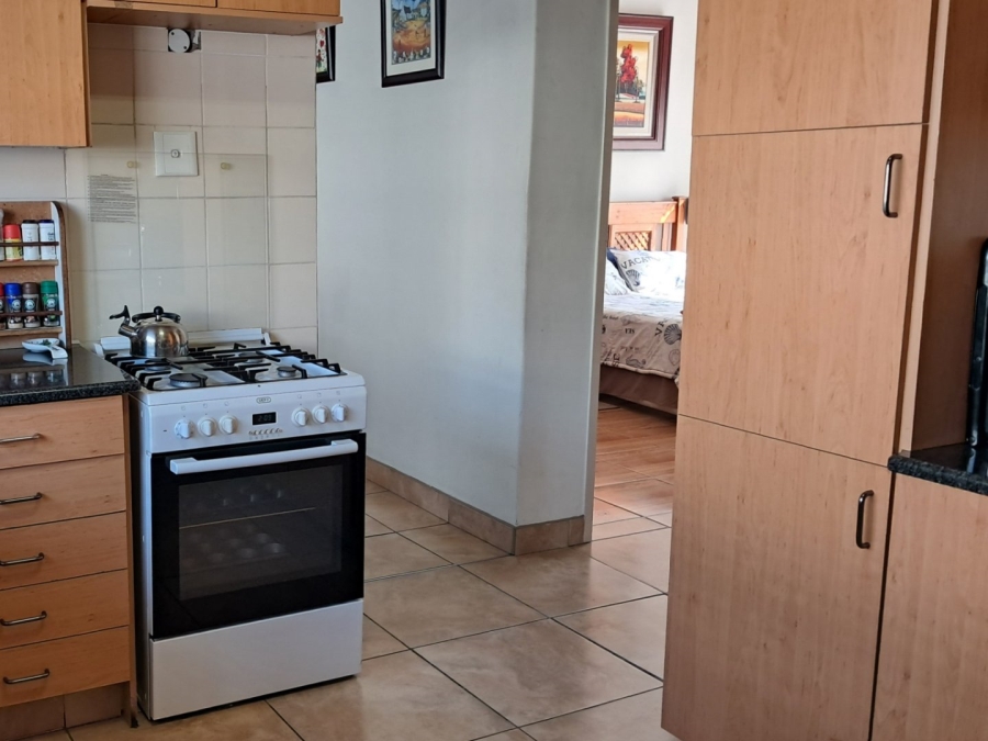 3 Bedroom Property for Sale in Mountain View Gauteng