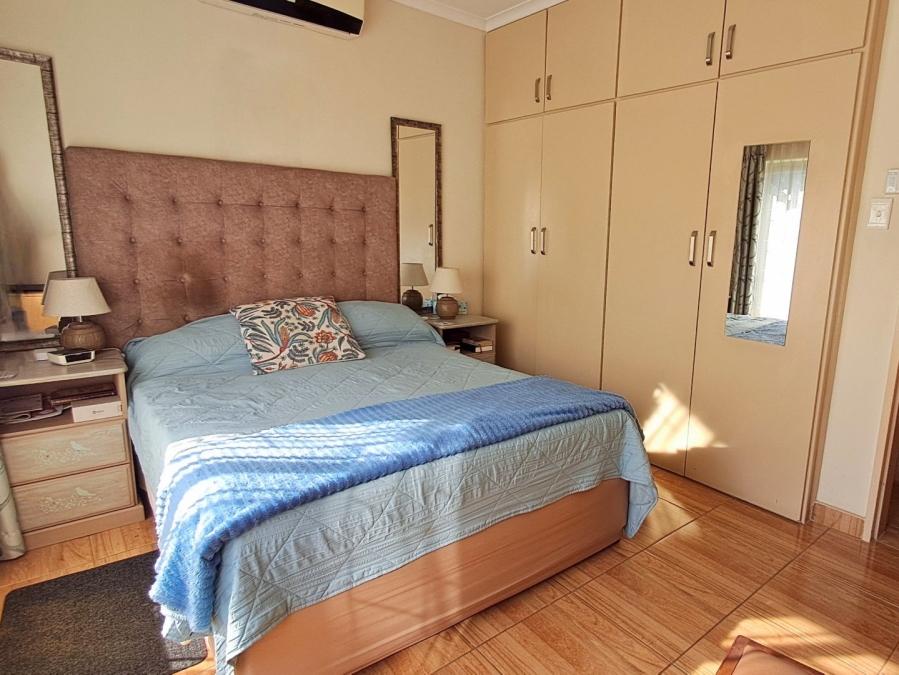 3 Bedroom Property for Sale in Mountain View Gauteng
