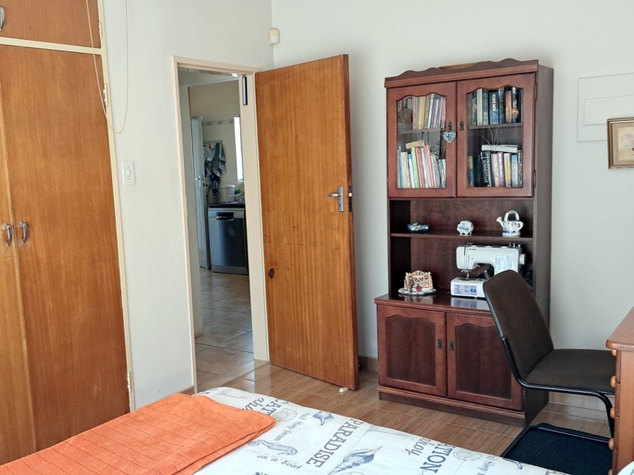 3 Bedroom Property for Sale in Mountain View Gauteng