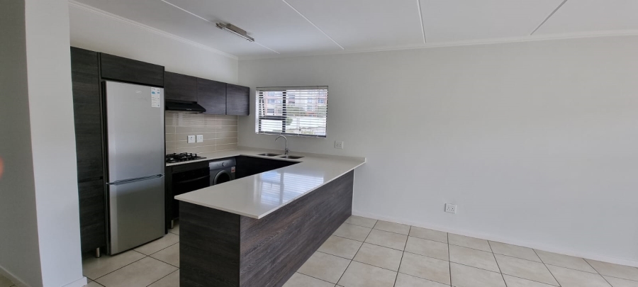 2 Bedroom Property for Sale in Oakdene Gauteng