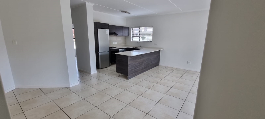 2 Bedroom Property for Sale in Oakdene Gauteng