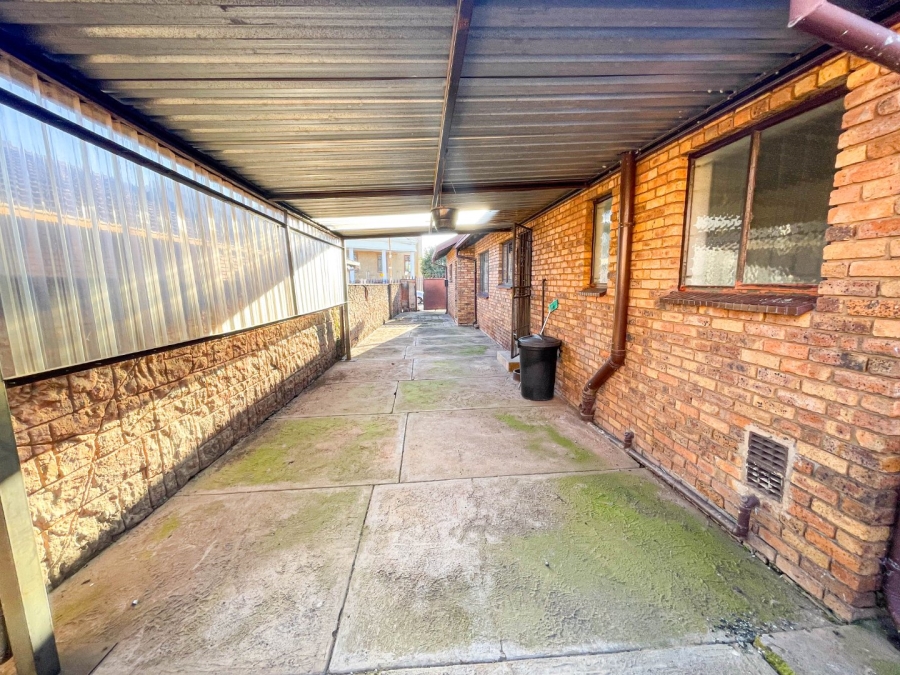 3 Bedroom Property for Sale in Kagiso Gauteng