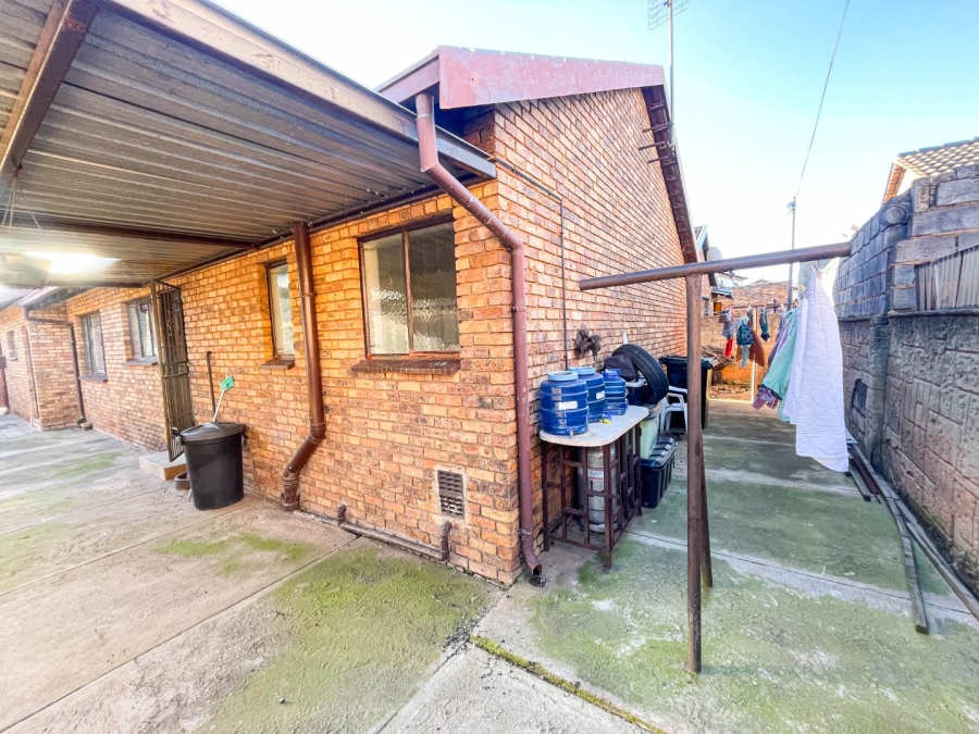 3 Bedroom Property for Sale in Kagiso Gauteng