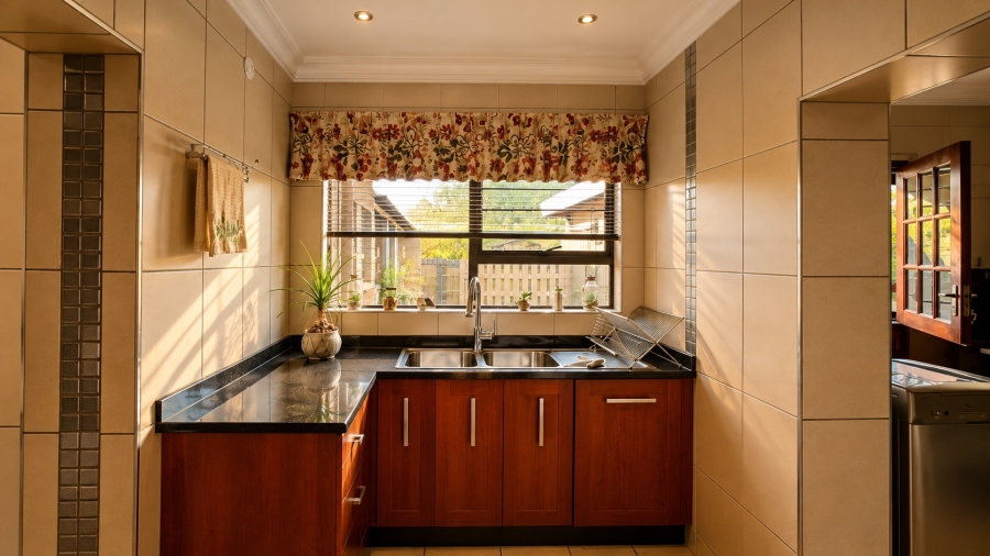 4 Bedroom Property for Sale in Vanderbijlpark SW 5 Gauteng