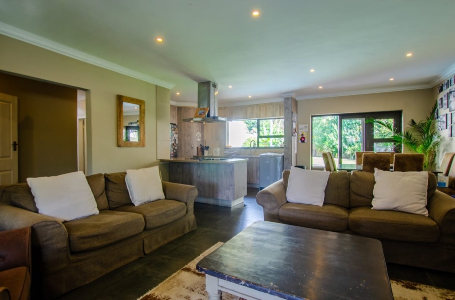 4 Bedroom Property for Sale in Buurendal Gauteng