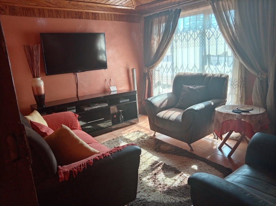 3 Bedroom Property for Sale in Soshanguve G Gauteng