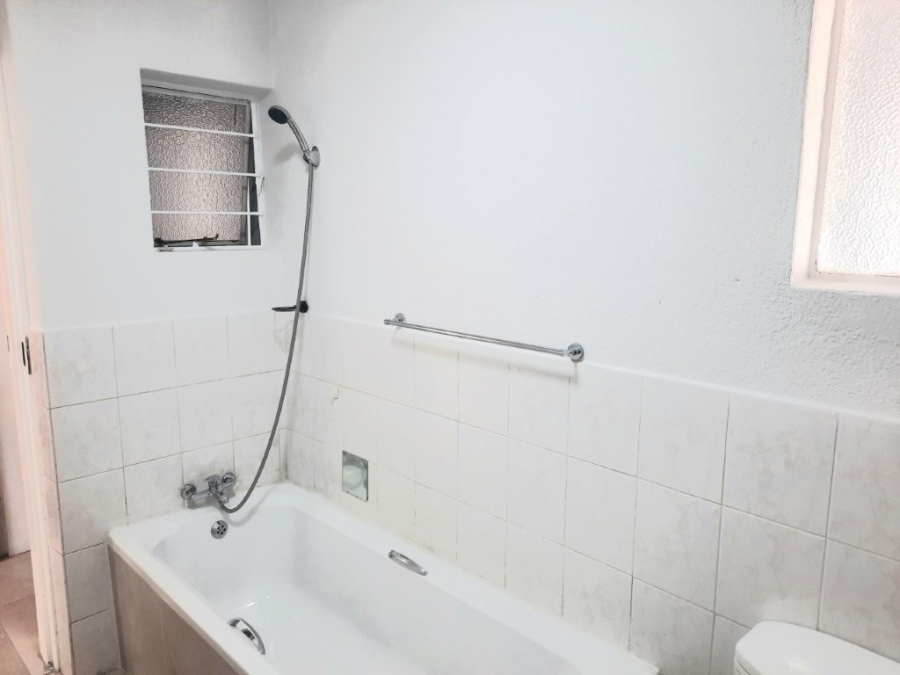 2 Bedroom Property for Sale in Weltevreden Park Gauteng