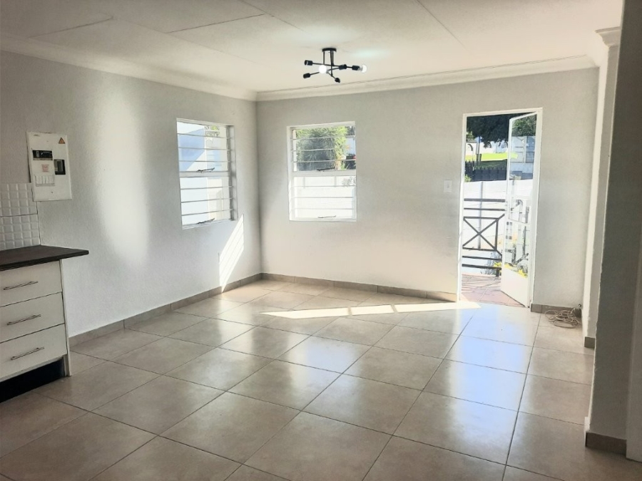 2 Bedroom Property for Sale in Weltevreden Park Gauteng