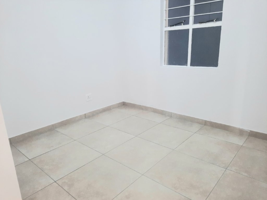 2 Bedroom Property for Sale in Weltevreden Park Gauteng