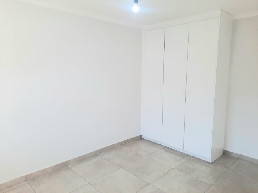 2 Bedroom Property for Sale in Weltevreden Park Gauteng
