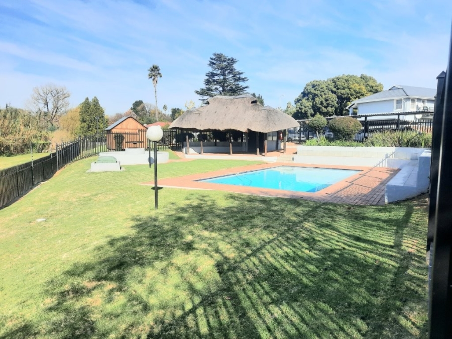 2 Bedroom Property for Sale in Weltevreden Park Gauteng