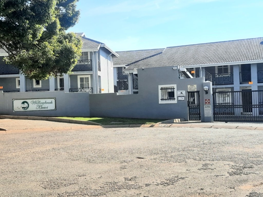 2 Bedroom Property for Sale in Weltevreden Park Gauteng