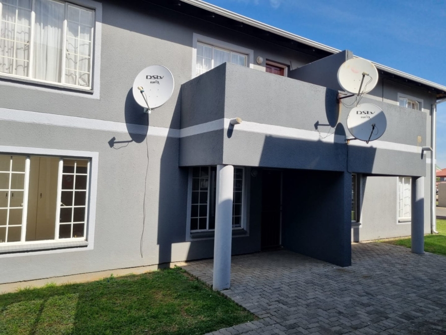 2 Bedroom Property for Sale in Comet Gauteng