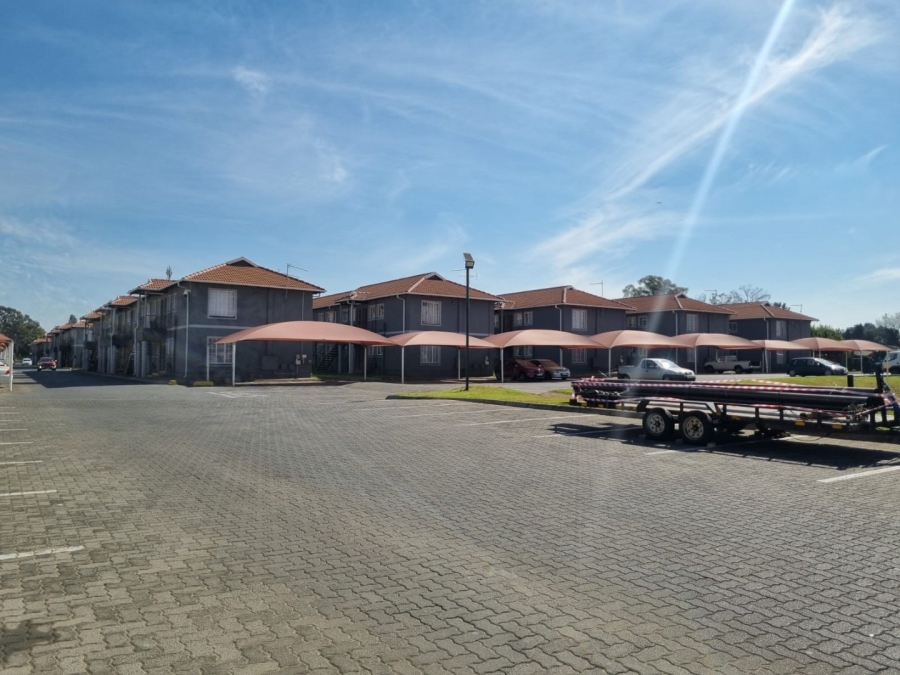 2 Bedroom Property for Sale in Comet Gauteng