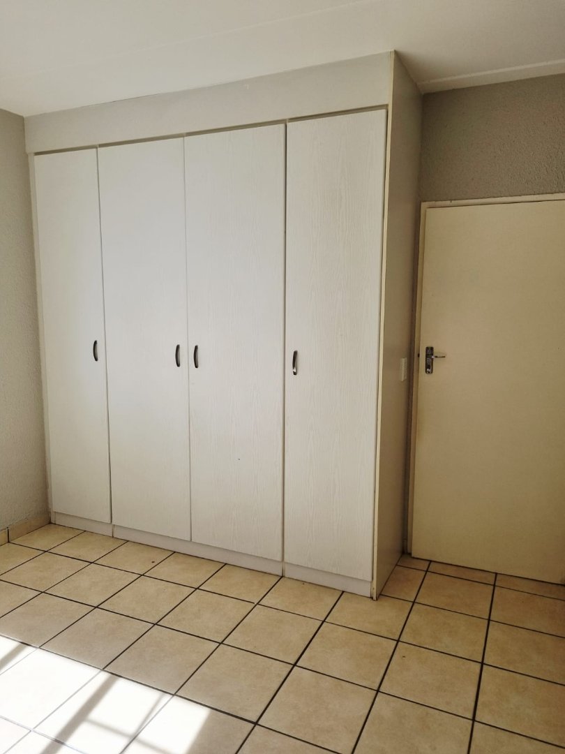2 Bedroom Property for Sale in Comet Gauteng