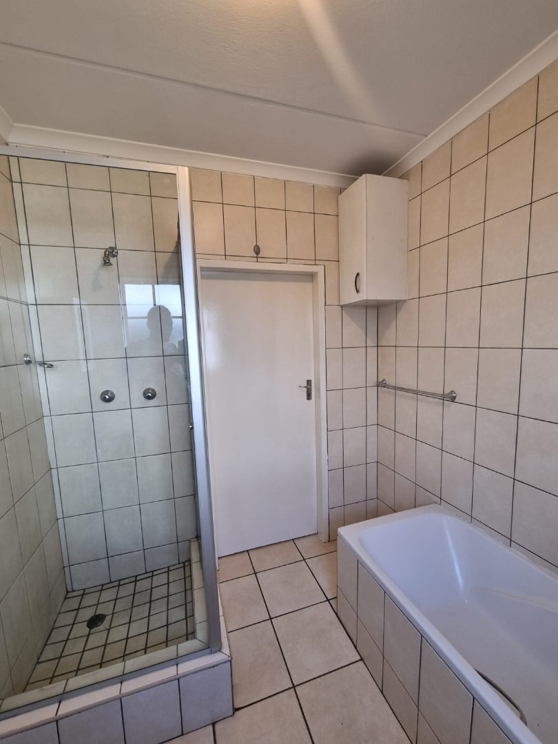 2 Bedroom Property for Sale in Comet Gauteng