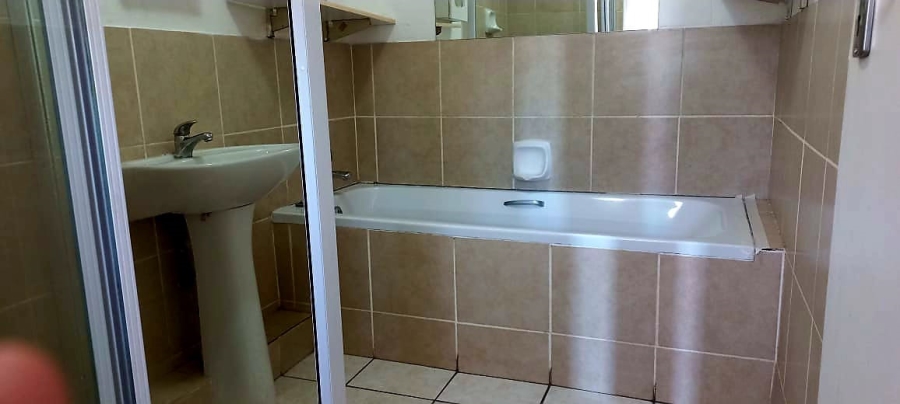 To Let 2 Bedroom Property for Rent in Comet Gauteng