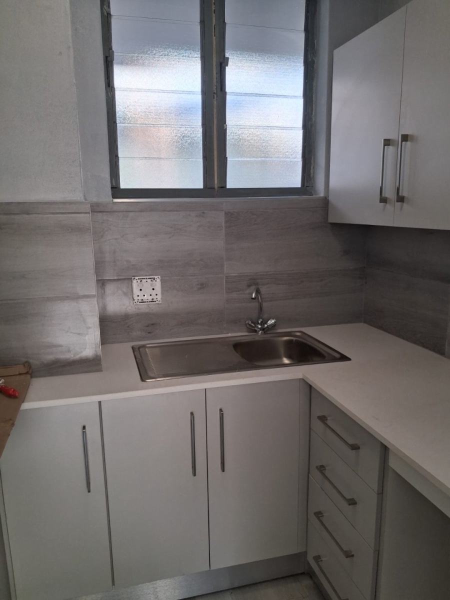 To Let  Bedroom Property for Rent in Albertville Gauteng