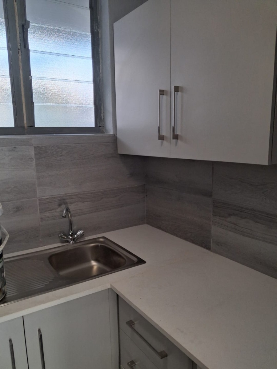 To Let  Bedroom Property for Rent in Albertville Gauteng