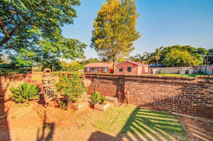 Commercial Property for Sale in Bredell Gauteng
