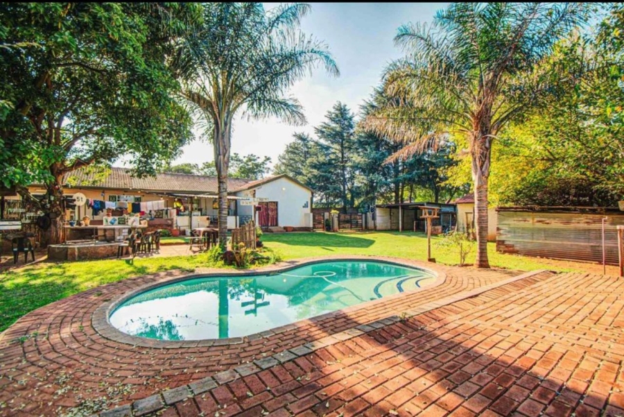 Commercial Property for Sale in Bredell Gauteng