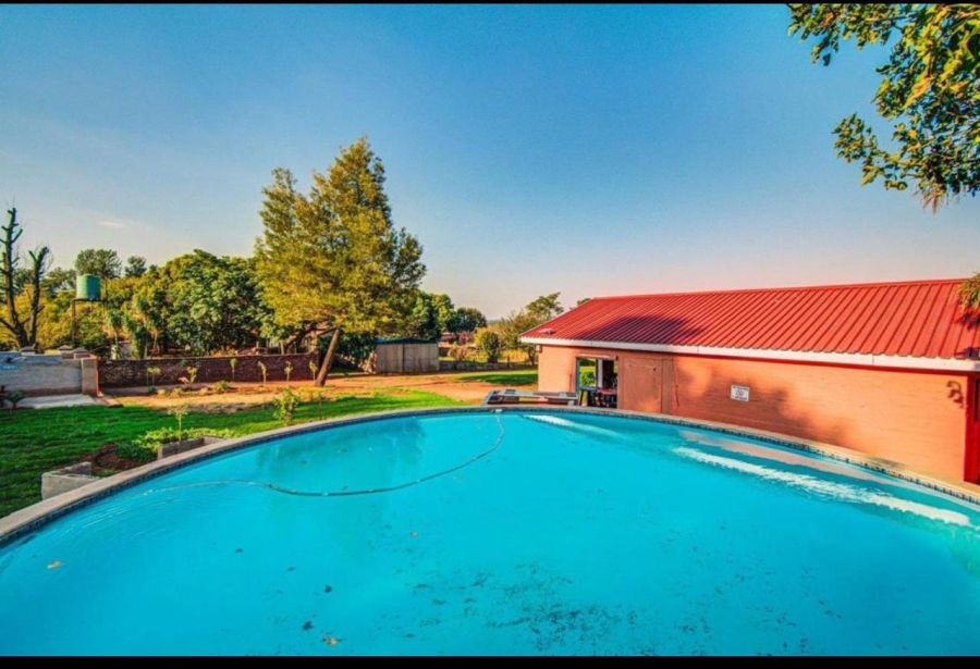 Commercial Property for Sale in Bredell Gauteng