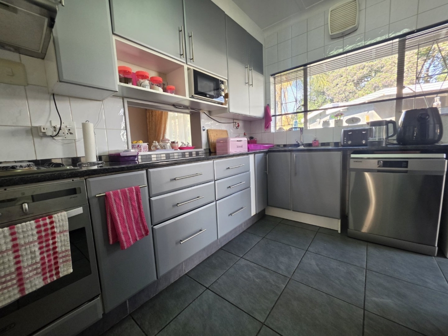 3 Bedroom Property for Sale in Randhart Gauteng