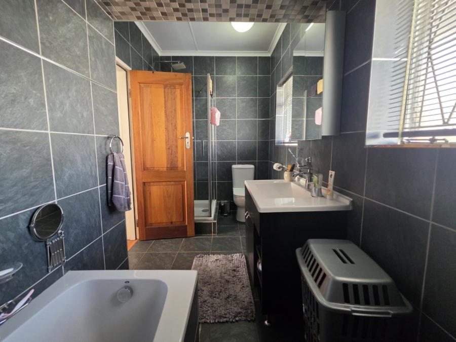 3 Bedroom Property for Sale in Randhart Gauteng